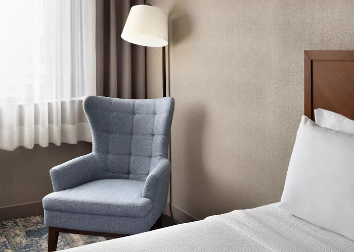 Four Points By Sheraton Edmonton South